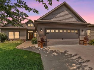 1245 Willow Pond Dr, Waite Park, MN 56387