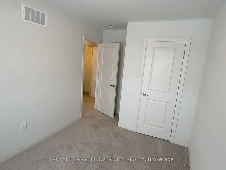 92 Middleton St — Photo 26