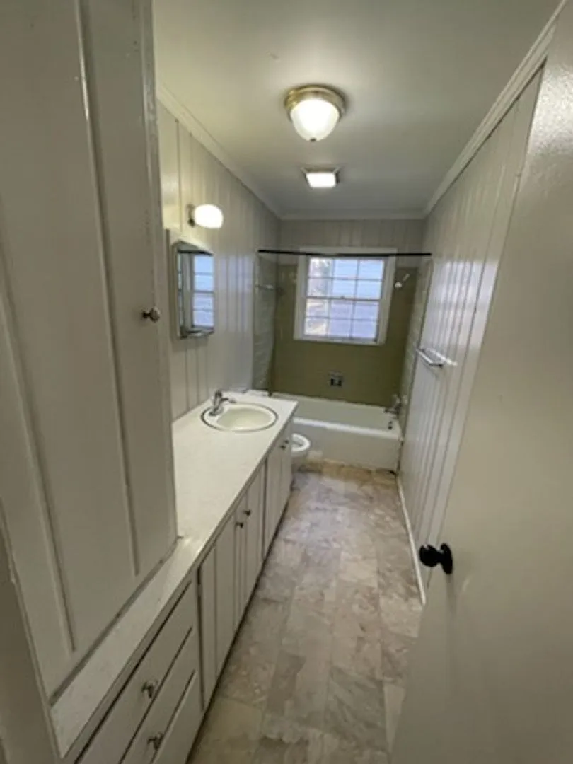 257 S. Sunset Drive — Photo 4