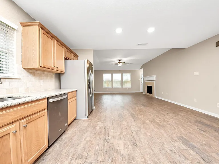 14610 Hazy Ridge Ln — Photo 28