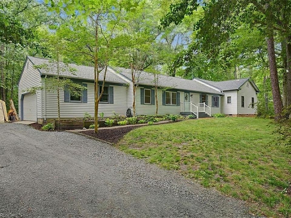 1st image of 8172 Manor Dr