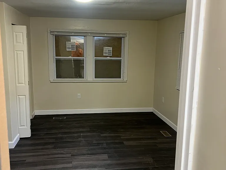 4255 Ashland Ave — Photo 9