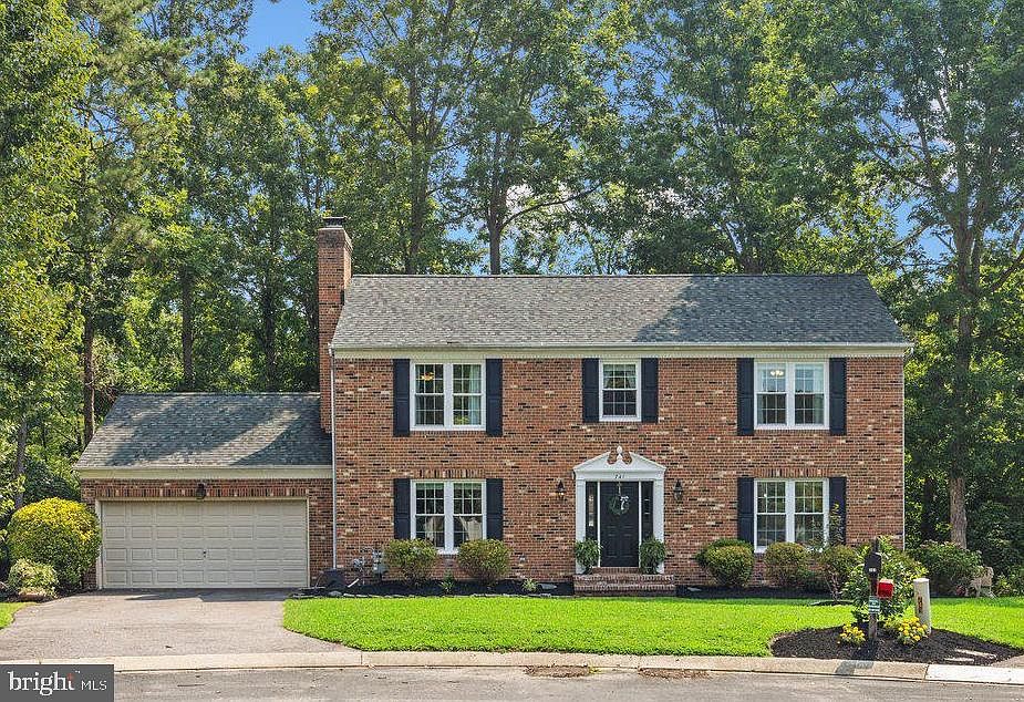 1st image of 741 Live Oak Dr