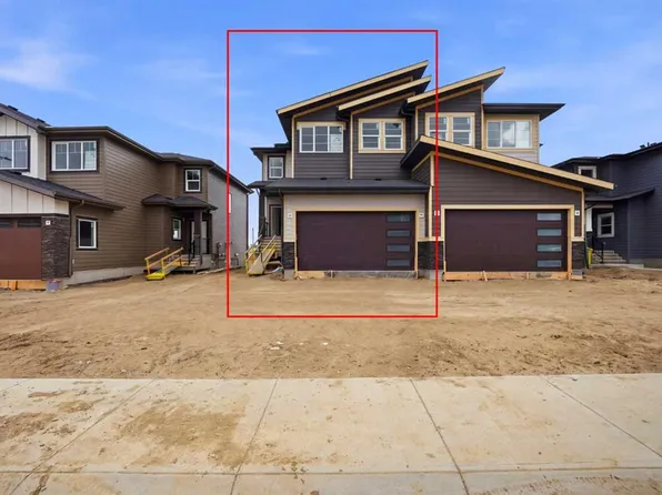 34 E Waterford Mews, Chestermere, AB T1X 3B4