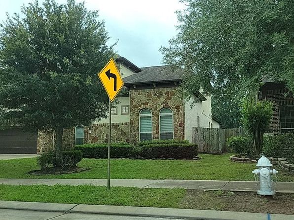 3210 Priber Dr, Sugar Land, TX 77479