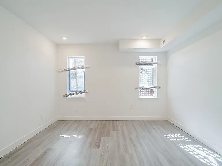 513 N 63rd St #4 — Photo 24
