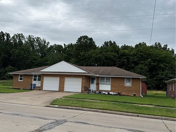 3rd image of 605 W 36th St