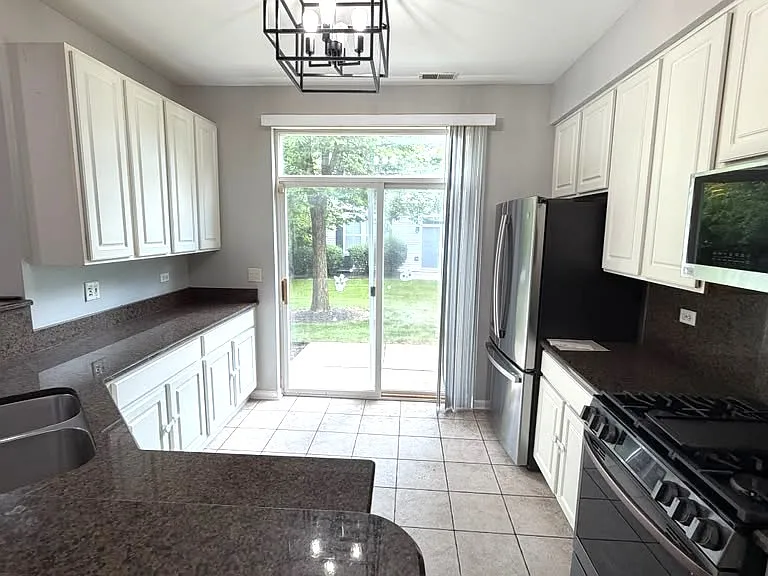 2932 Falling Waters Ln — Photo 9