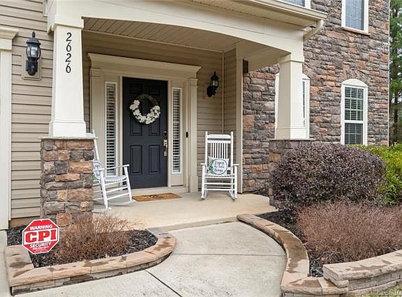 3rd image of 2626 Dunlin Dr