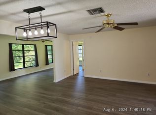 67 Sycamore Cir, Homosassa, FL 34446