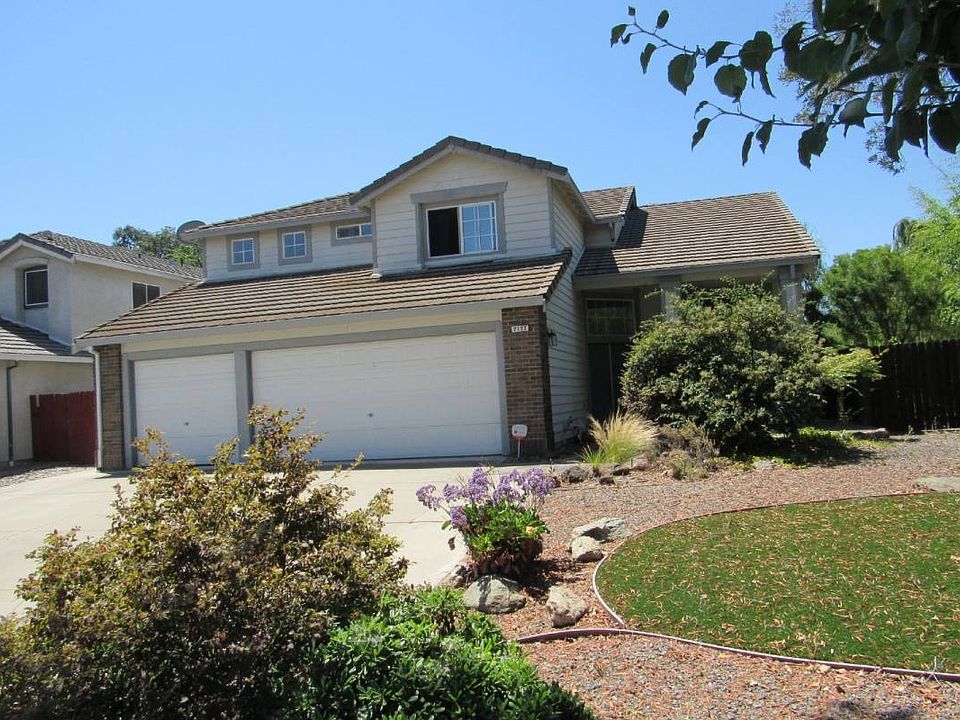 1st image of 2122 Betty Ln