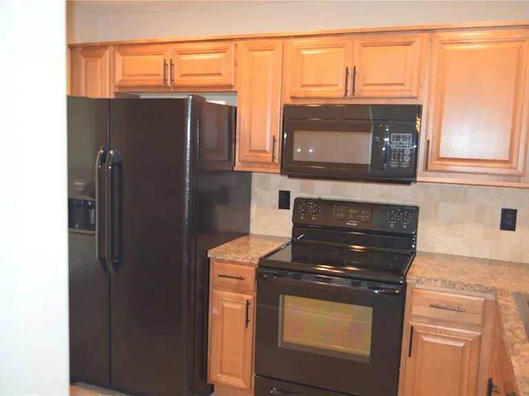 3001 Stillwell Ct — Photo 4