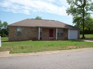 408 N 36th St, Ozark, AR 72949