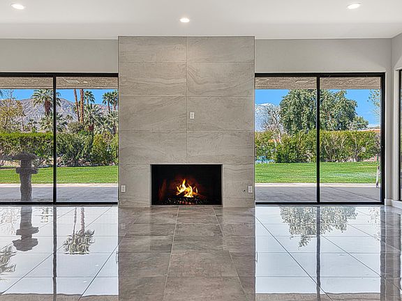 4th image of 6 Cornell Dr