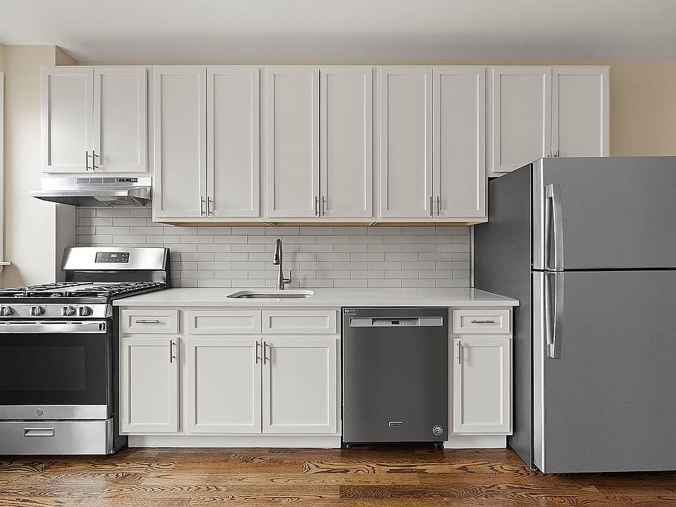 1st image of 398 Prospect Ave #2