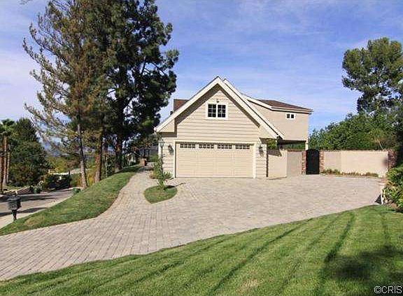 3rd image of 4826 Adele Ct