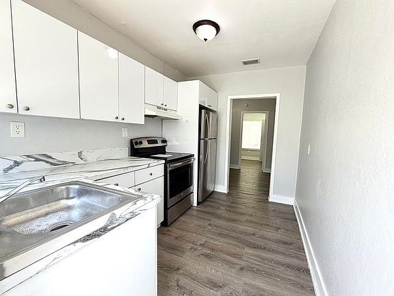 2nd image of 614 NE 3rd St #8