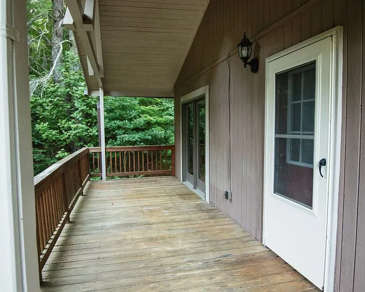 122 Laurel Manor Ln — Photo 14
