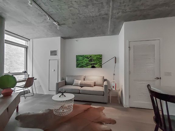 5th image of 1408 S Wabash Ave