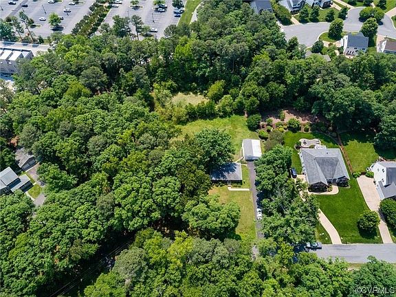 2nd image of 11201 Thorncroft Dr