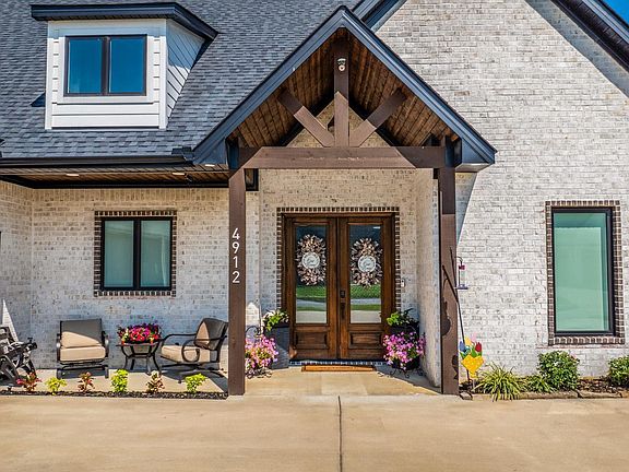 5th image of 4912 Lake Vista Dr