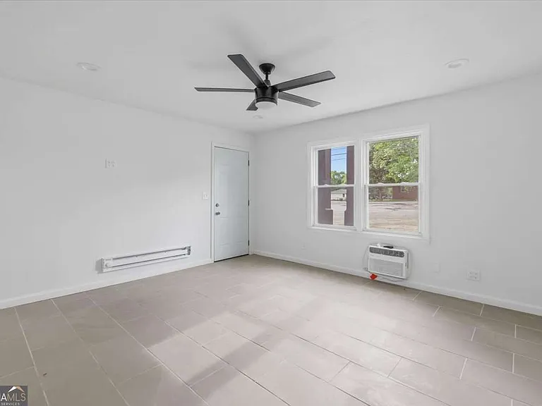 608 N College Dr #3 — Photo 19