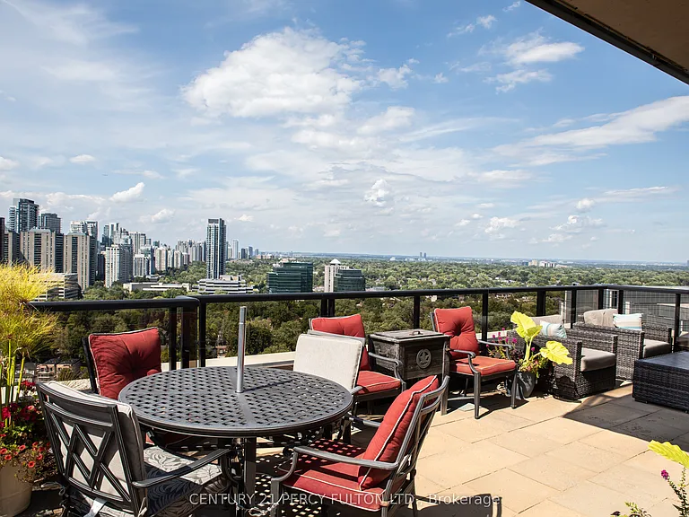 100 Harrison Garden Blvd #Penthouse 14 — Photo 6
