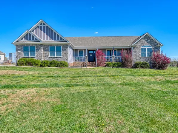 136 N Stallion Dr, Cowpens, SC 29330