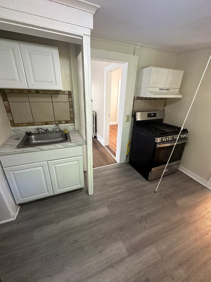 Building Photo - 125 Shelton Ave #2A