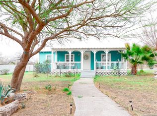 526 E Mesquite St, Uvalde, TX 78801