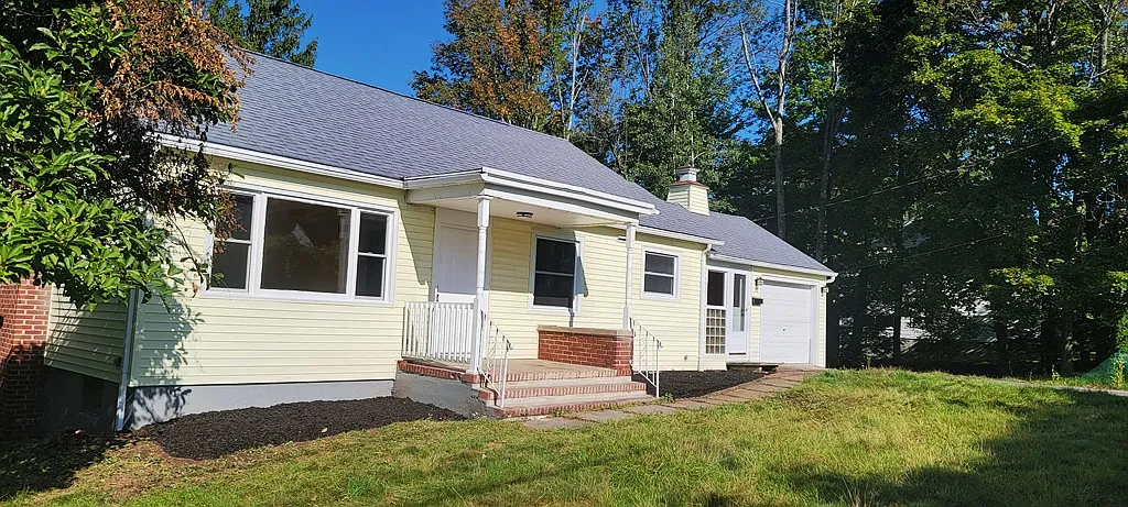 2 bed, 1953 sqft, $2,095 — Photo 3