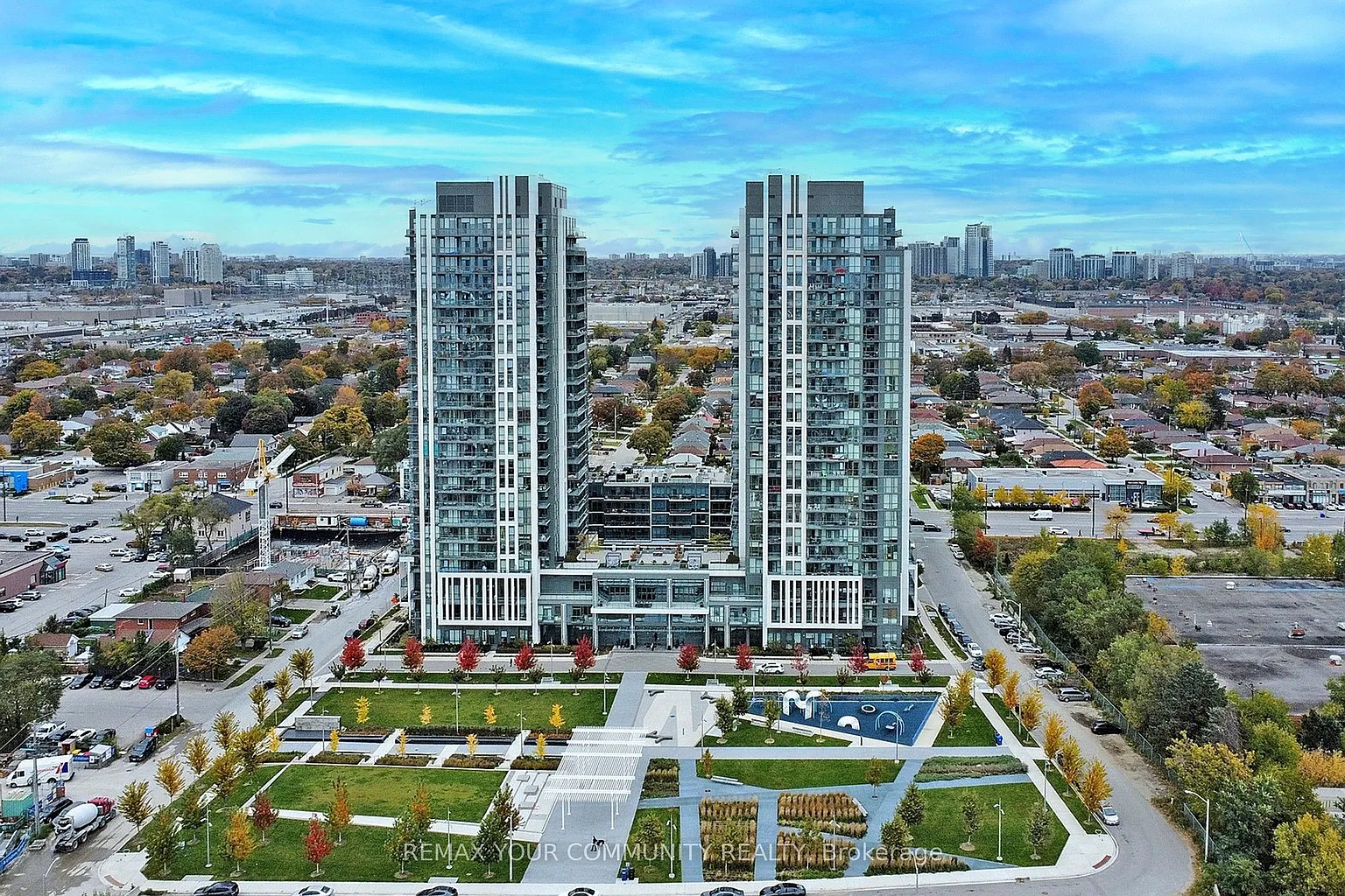 15 Zorra St #601 photo 1