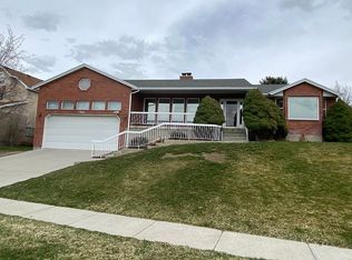 7959 S Twelve Pines Dr, Sandy, UT 84094