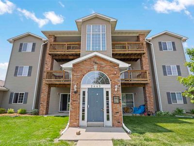 2665 Triple Crown Ln UNIT 8, Iowa City, IA, 52240