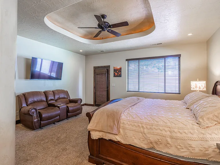 2732 S 4010 W — Photo 34