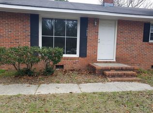 1925 Westhill Dr, Fayetteville, NC 28304