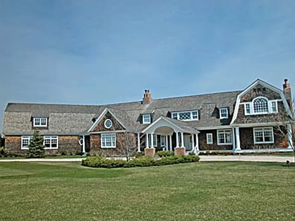 https://photos.zillowstatic.com/fp/39752024480722d0918d9fc80bc95feb-p_e.webp