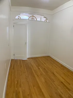 Rented by Capri Jet Realty Corp | media 21