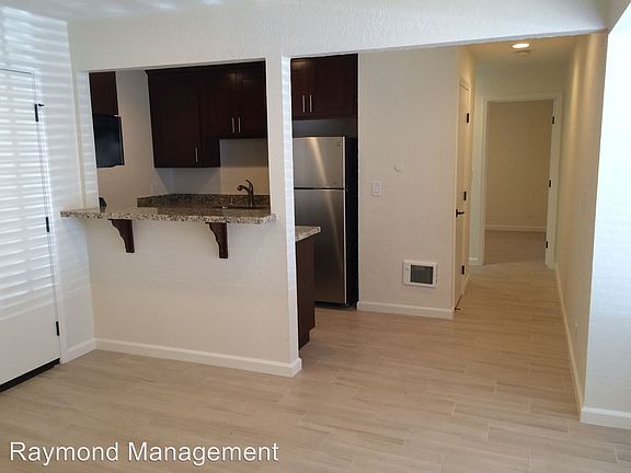 5th image of 2222 I St APT 01