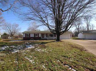 26 Greenway Dr, Goshen, IN 46526