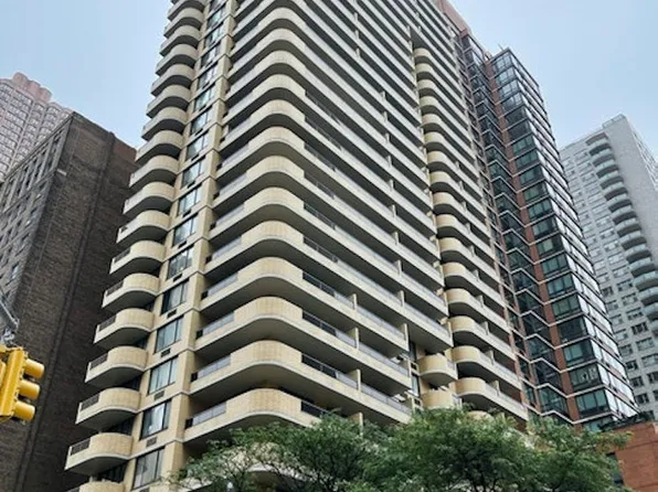 311 East 38th Street 18C image 23 of 24