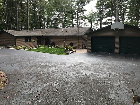 Front of house and garage 