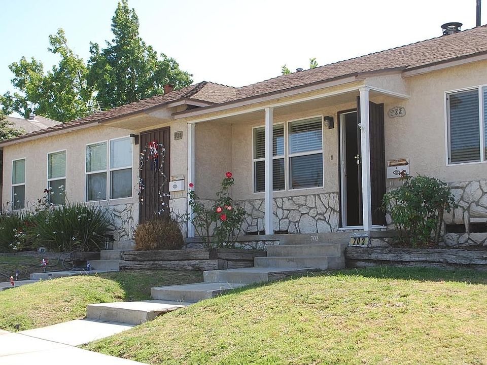 1st image of 703 Acacia Ave