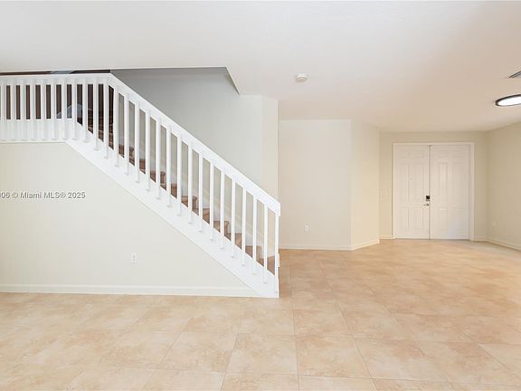 3rd image of 11515 NW 88th Ln
