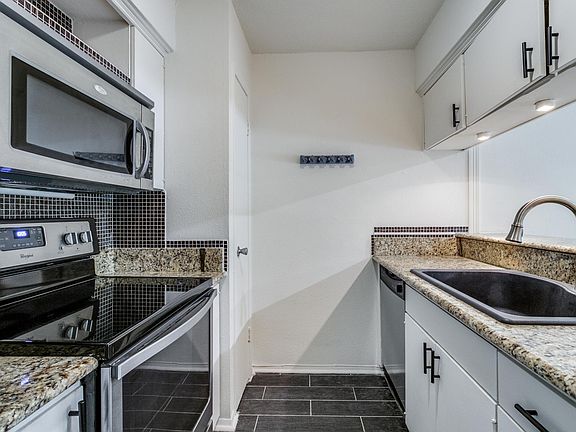 4th image of 4837 Cedar Springs Rd APT 103