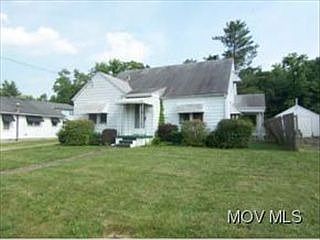 1st image of 2524 10th Ave