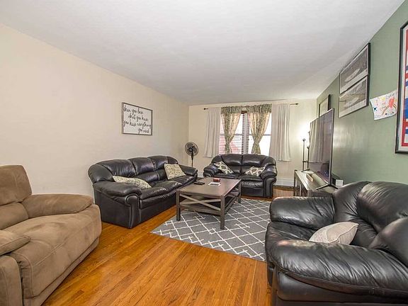 3rd image of 130 S Park Ave APT 1BB