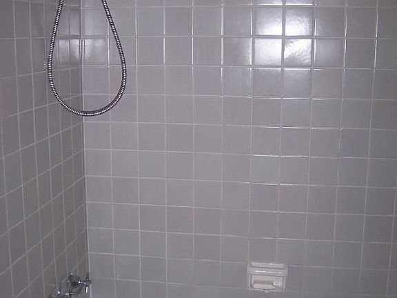 5th image of 1902 Dellwood Dr