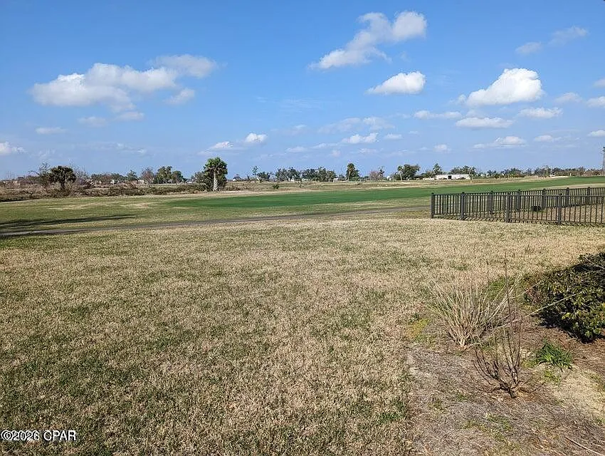 3 bed, 2656 sqft, $2,750 — Photo 4