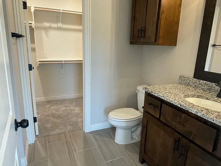 1042 Sheldon Dr #A — Photo 6
